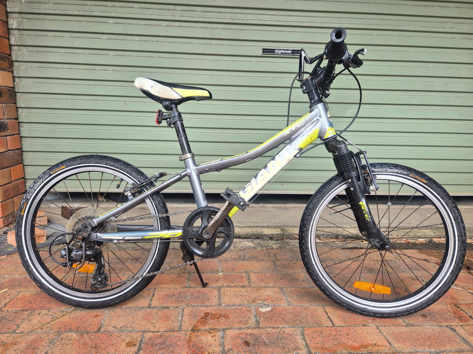 Giant XtC Jr Kids Mountain Bike 20"
